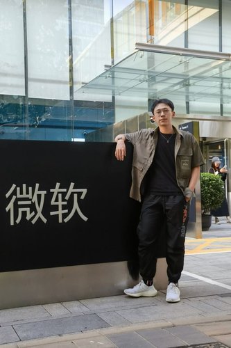 马梓诚