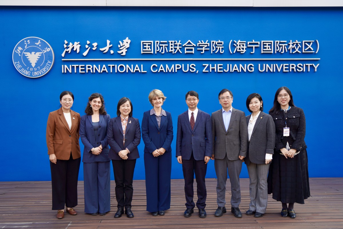 Cristina Prandi一行参观